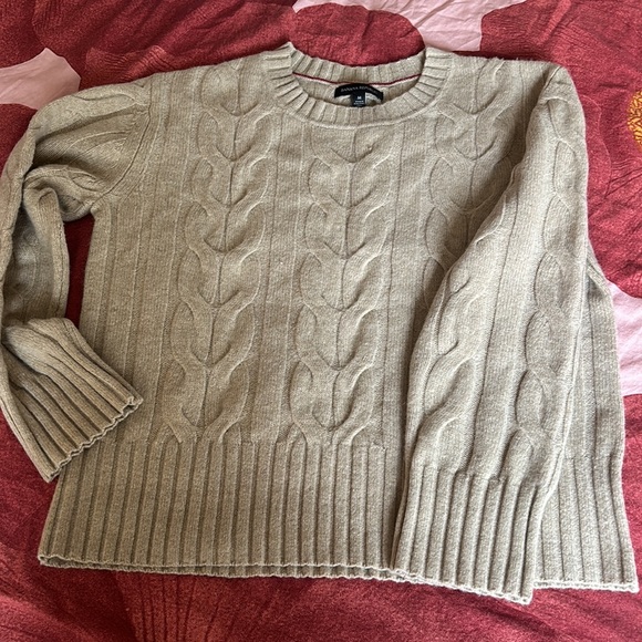 Banana Republic Wool Cable Knit Sweater - Picture 7 of 11